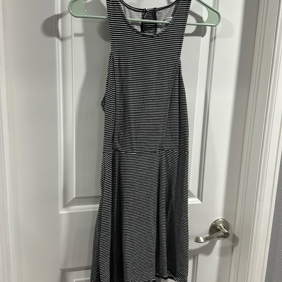 American Eagle Outfitters Dresses & Skirts - American Eagle Halter Dress with Cutout Back Size Medium